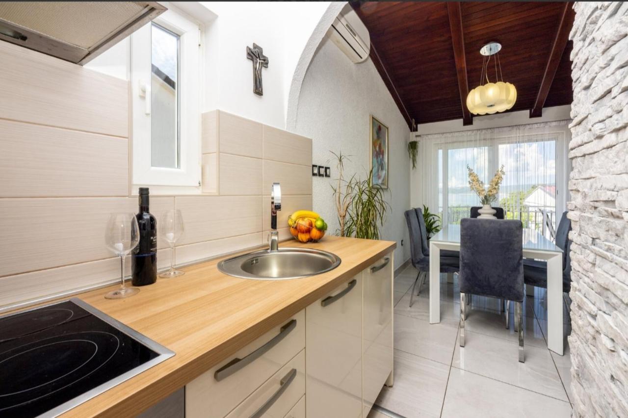 Lino Apartment